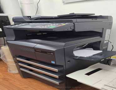 
241 Edgeley Blvd Concord is zoned as Prestige Employment Zone with total area of 1,968 sqft