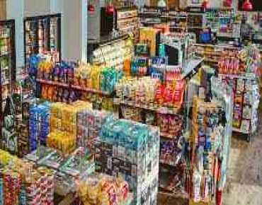 
5 Spring Garden Ave Willowdale East is zoned as Commercial with total area of 700 sqft