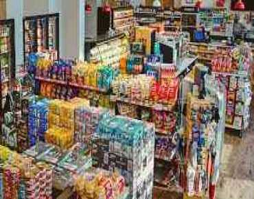 A01 - 800 Steeles Ave W Lakeview Estates, Vaughan is zoned as C4 with total area of 2292.19 sqft
