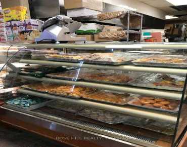 2 - 7509 Yonge St Thornhill, 万锦商业用地规划为Commercial并占地900.00平方尺
