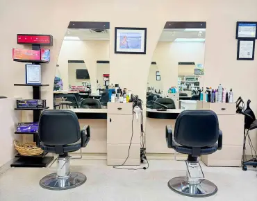 7313 Woodbine Ave E Milliken Mills West, Markham is zoned as Commercial with total area of sqft