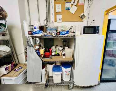 243 - 7181 Yonge St Grandview, 万锦商业用地规划为Fast Food/Take O并占地平方尺
