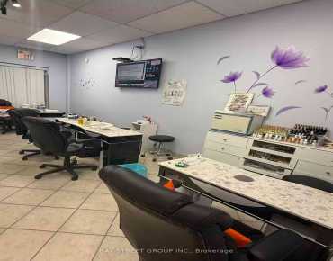 1A - 5694 Hwy 7 Ave E Bullock, 万锦商业用地规划为Commercial并占地2000.00平方尺
