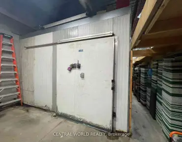 16 - 290 Yorktech Dr Buttonville, Markham is zoned as Commercial/Retai with total area of 1427.00 sqft