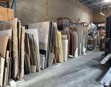 
5 Northtown Way Willowdale East is zoned as Commercial with total area of 380 sqft