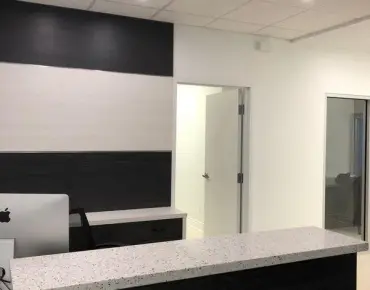 Queens Quay East Quay Waterfront Communities C8商业用地规划为1 2 N 3 N. Offic物业占地1,792平方尺