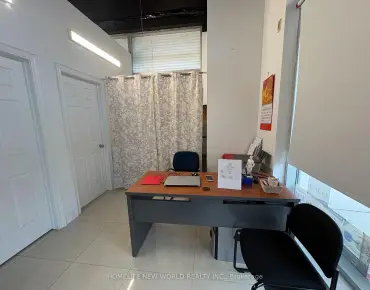 Yonge Stre Thornhill商业用地规划为商业零售物业占地374平方尺