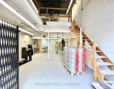 14 - 400 Esna Park Dr Milliken Mills West, 万锦商业用地规划为Industrial - M并占地1687.00平方尺
