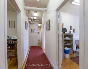 27 JOHN St Weston, 多伦多商业用地规划为CR2.5 (C2.5; R2.并占地3333.00平方尺
