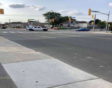 
909 Yonge St Rosedale-Moore Park is zoned as ShoppingCenterCommercial with total area of 1,100 sqft