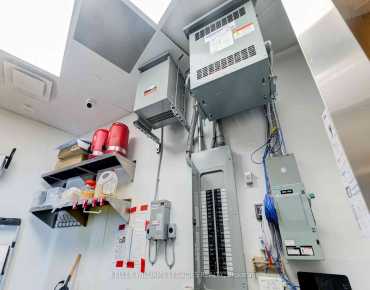 
9200 Bathurst St Patterson商业用地规划为C4H物业占地1,352平方尺