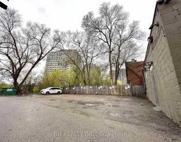 
570 Yonge St Bay Street Corridor is zoned as Commercial with total area of 1,600 sqft