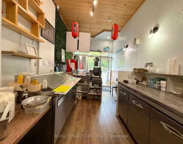
5235 Steeles Ave W Humber Summit商业用地规划为Mc(H)物业占地4,542平方尺