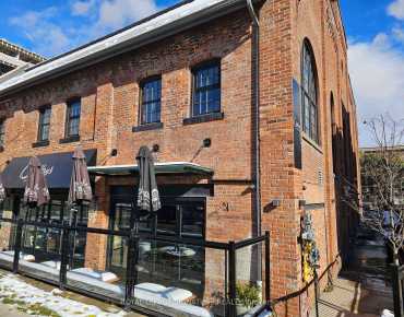 671 Queen St W Niagara, Toronto is zoned as CR with total area of 928.00 sqft