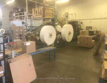 
4A - 1390 Major Mackenzie Dr E Bayview Hill, Richmond Hill is zoned as Commercial with total area of 1760.00 sqft