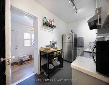 
10211 Keele St Maple商业用地规划为商业地产物业占地913平方尺