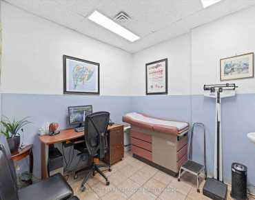 
BAYVIEW Aven Leaside is zoned as Commercial/ Retail with total area of 1,535 sqft