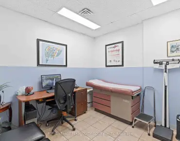 1662 & 1664 Dufferin St Corso Italia-Davenport, 多伦多商业用地规划为CR3(c1;r2.5)*155并占地7489.00平方尺
