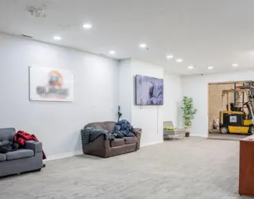 13 - 67 Westmore Dr West Humber-Clairville, 多伦多商业用地规划为E1*82)并占地2750.00平方尺
