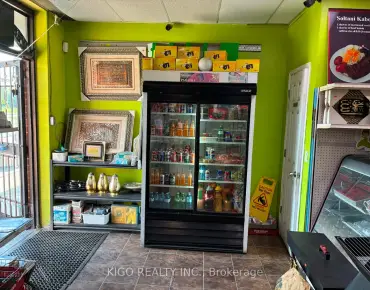 72 Steeles Ave W Crestwood-Springfarm-Yorkhill is zoned as Commercial with total area of 1,050 sqft