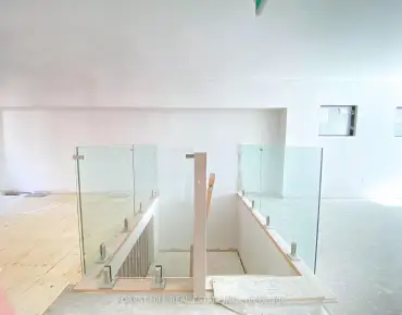 4-3429 Yonge Stre