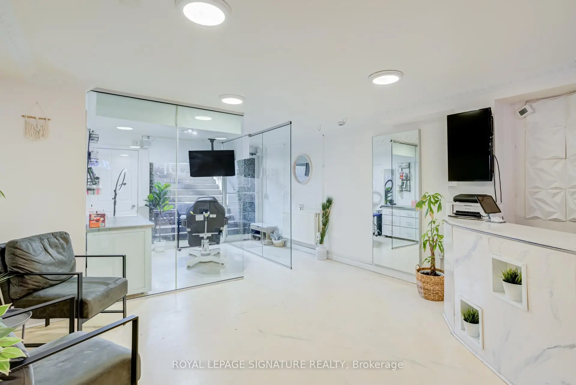 Commercial for lease
