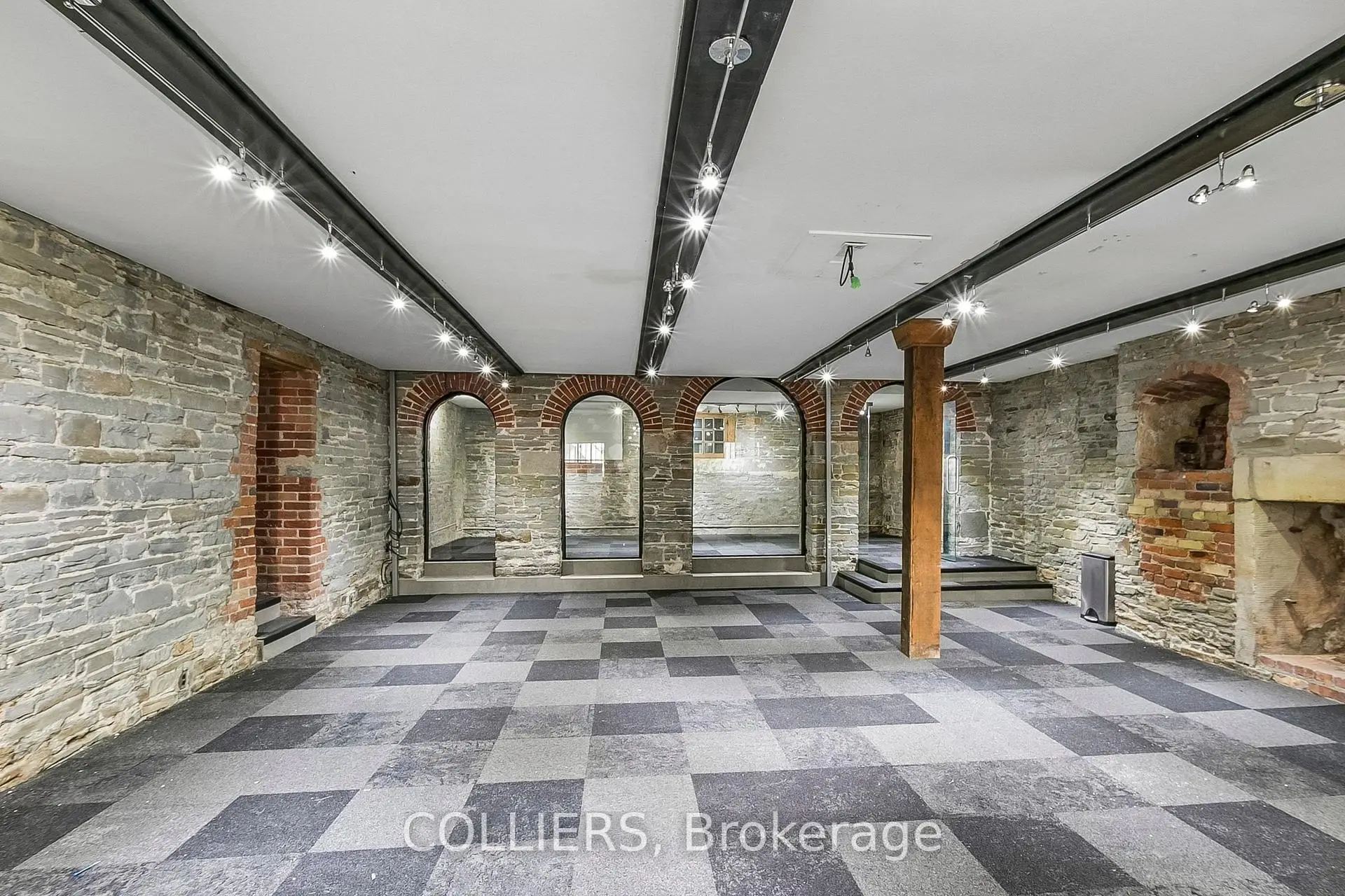 Commercial for lease