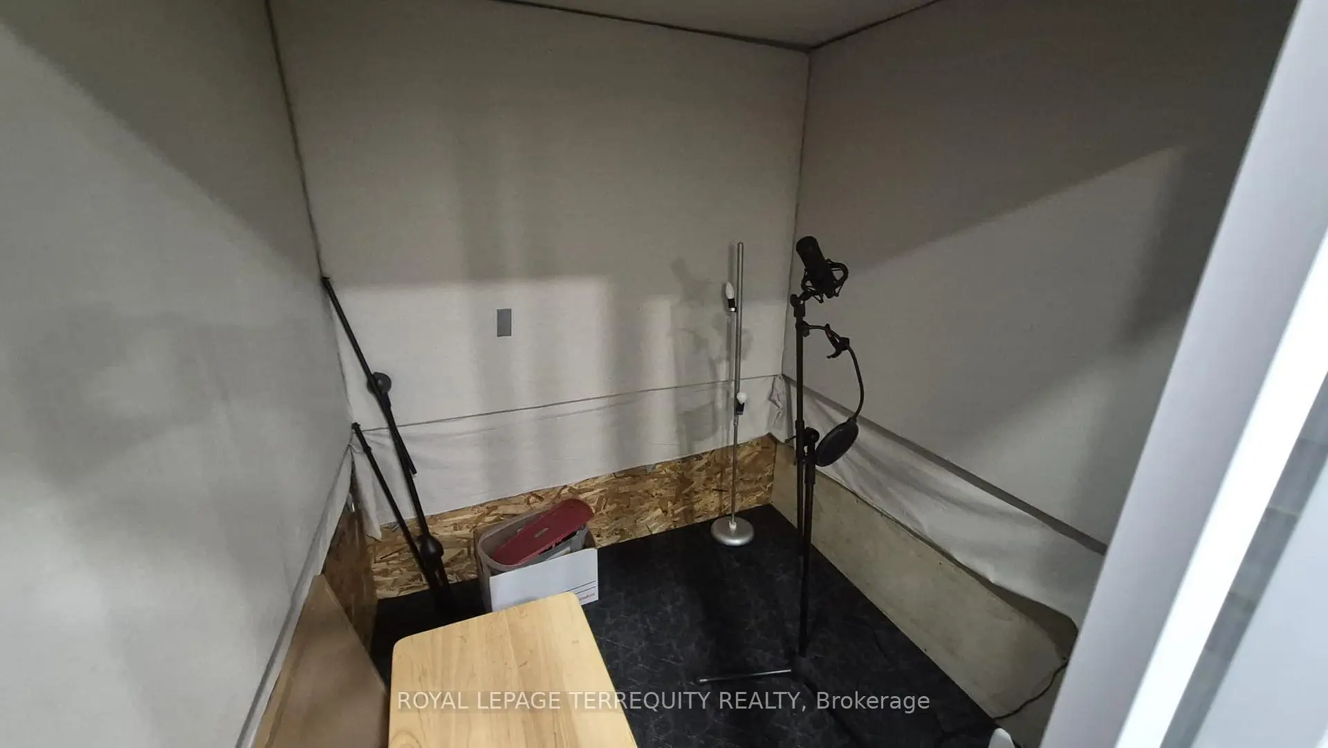 Commercial for lease
