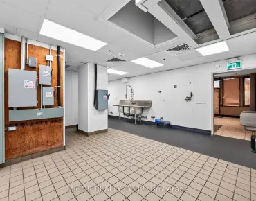 105-1-1 Yorkville Aven