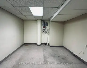 211-2425 Eglinton Aven