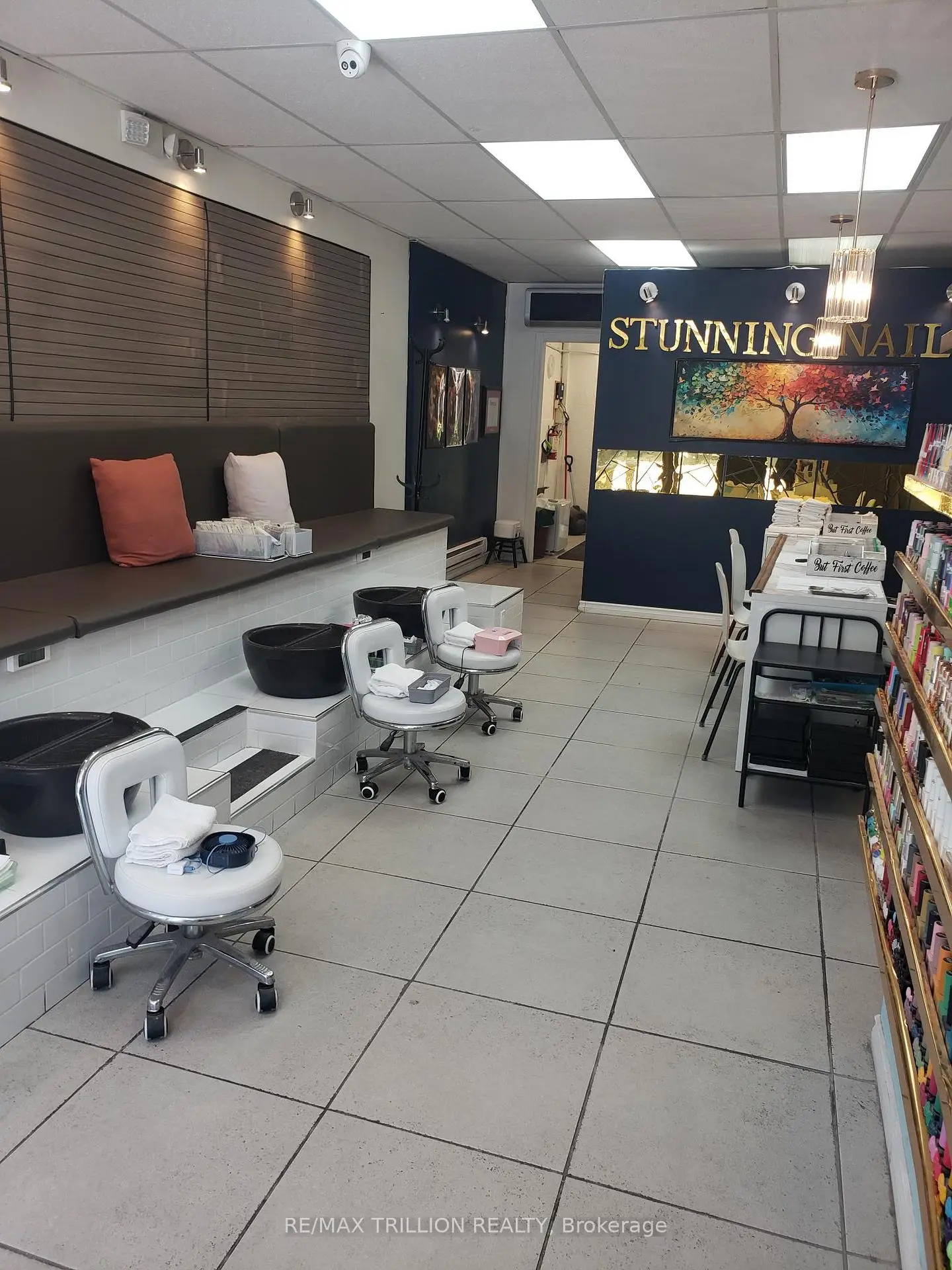 Commercial for lease