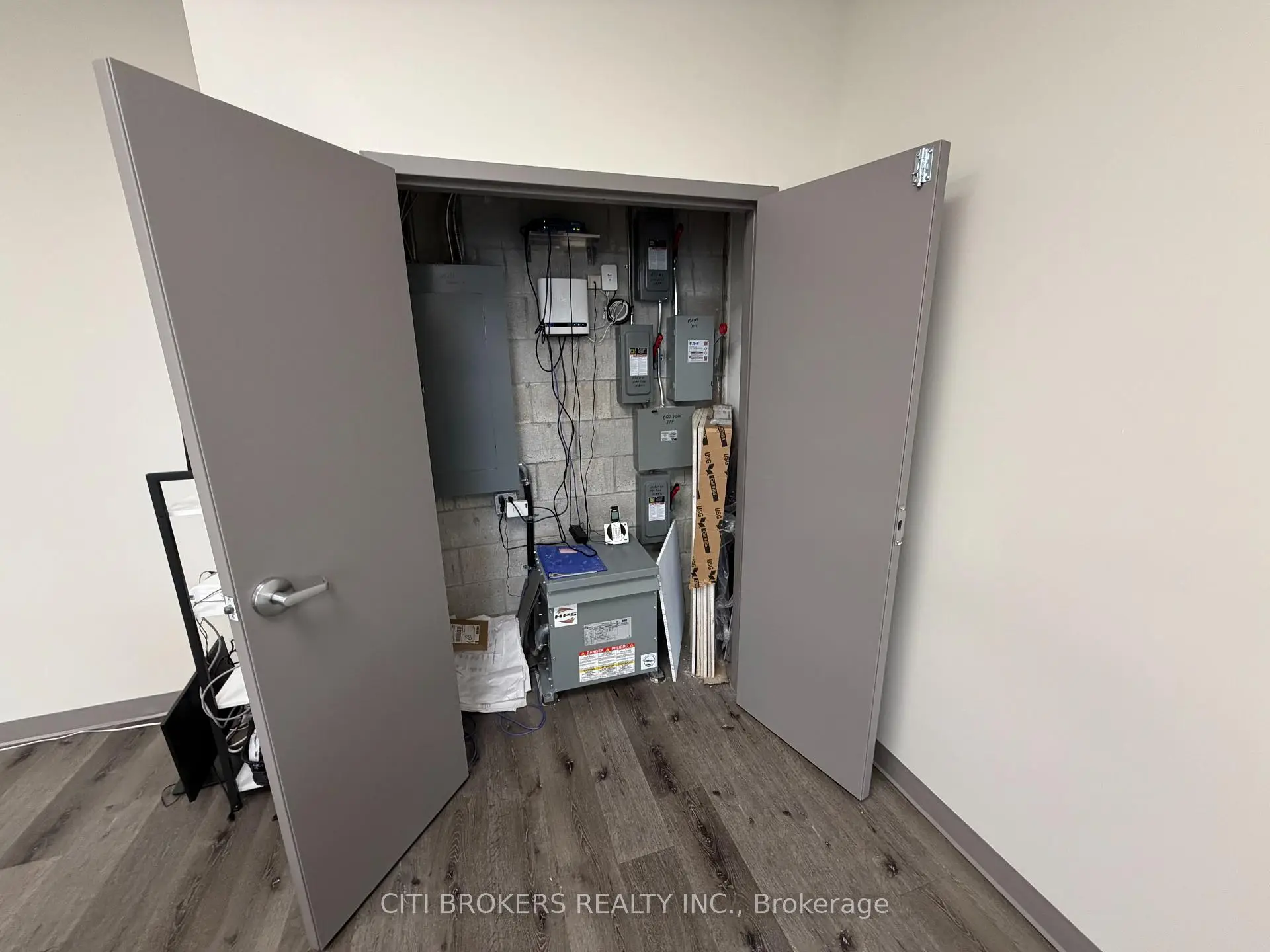 Commercial for lease