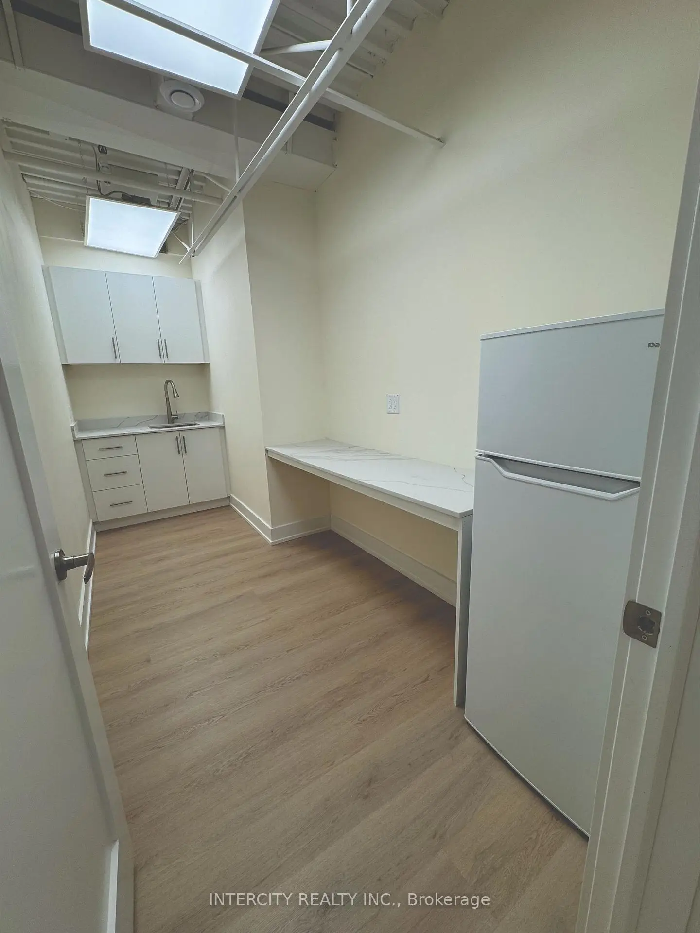 Commercial for lease