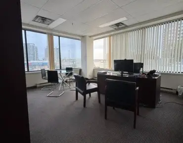 204-9555 Yonge Stre