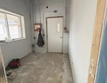 
186 KING Rd Richmond Hill For Lease looking for tenant