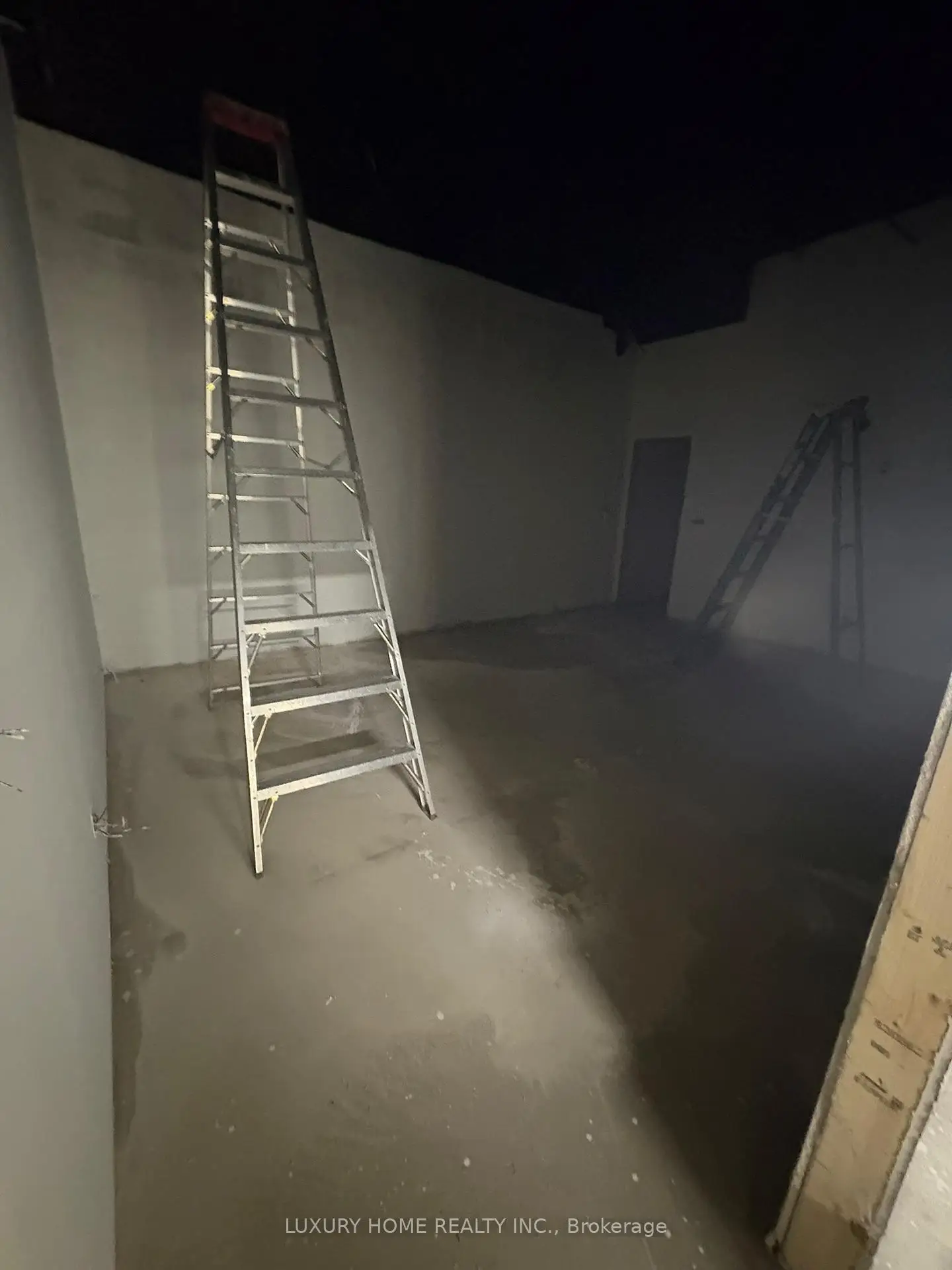 Commercial for lease