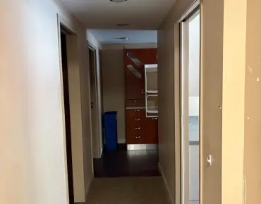 
2461 2 Bloor St W Toronto For Lease looking for tenant