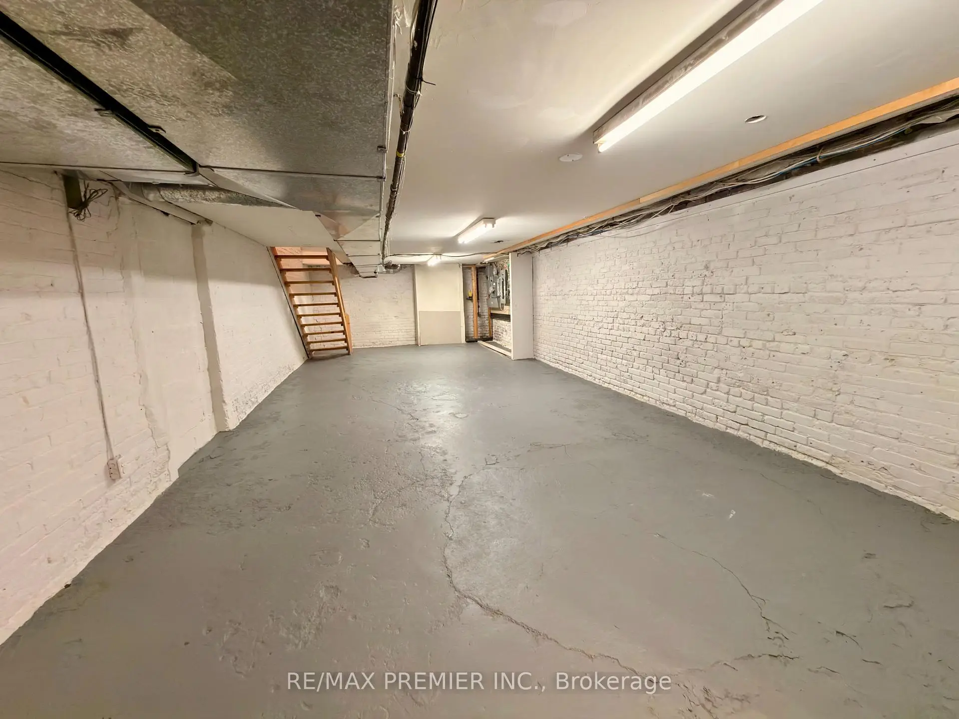 Commercial for lease