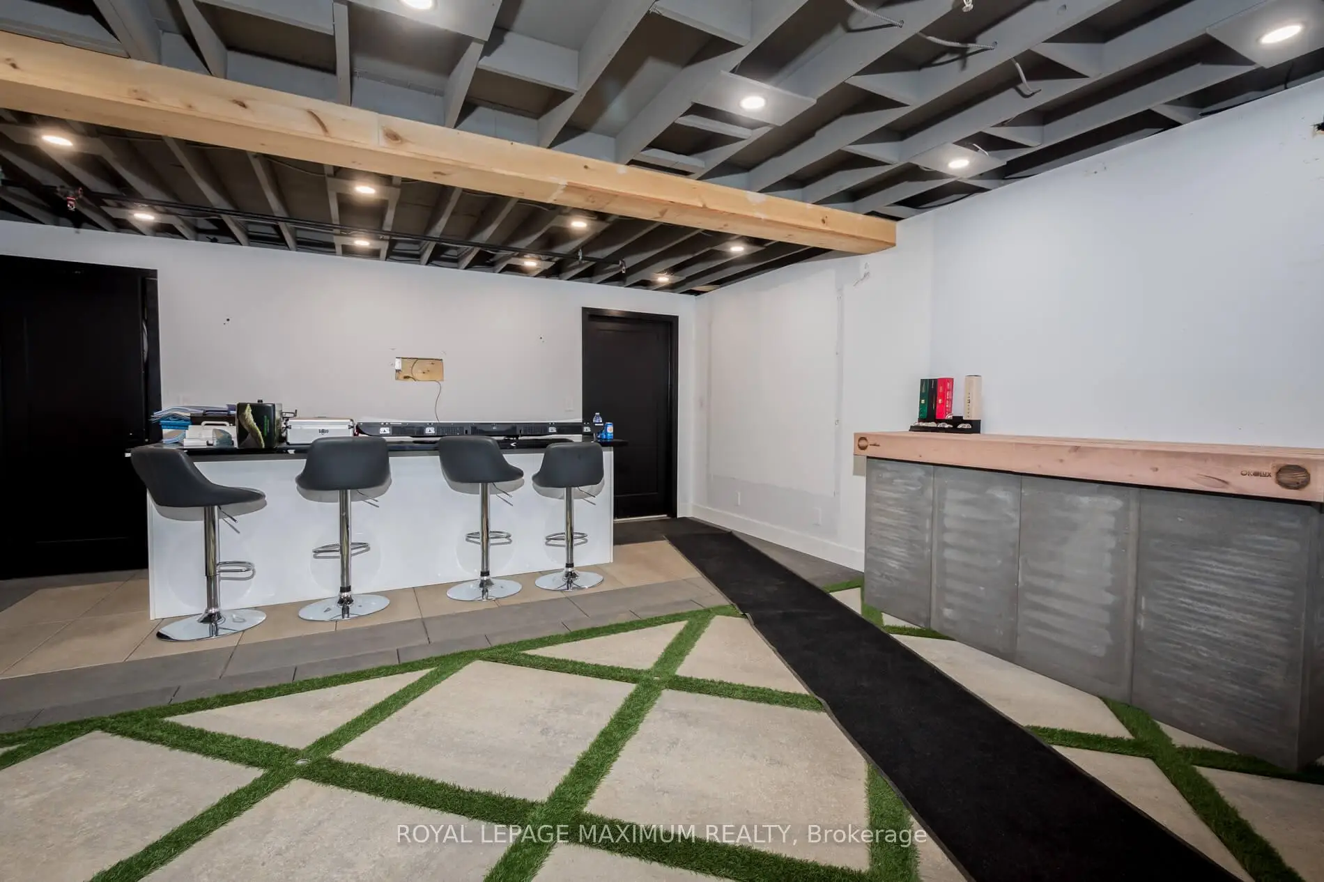 Commercial for lease