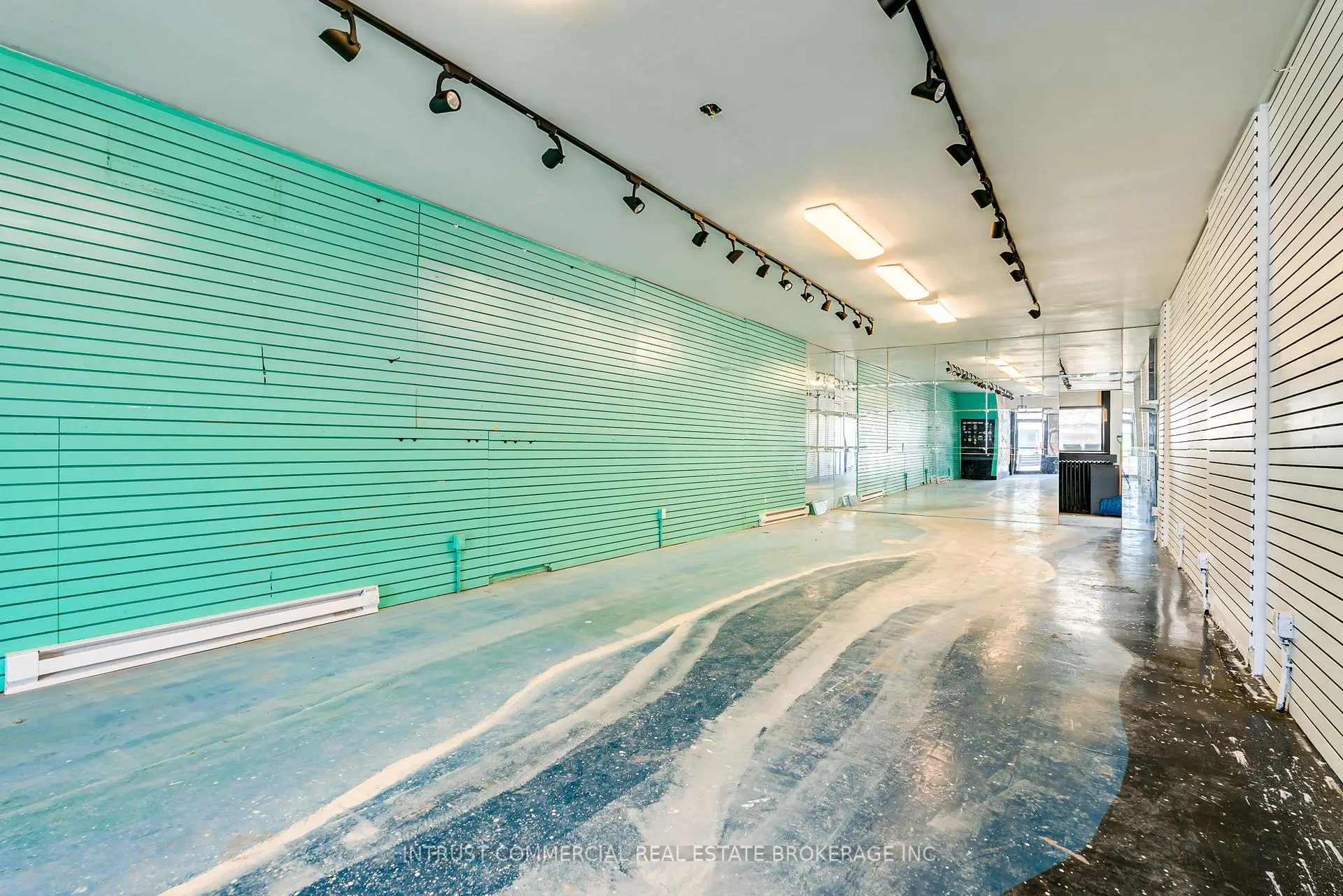 Commercial for lease