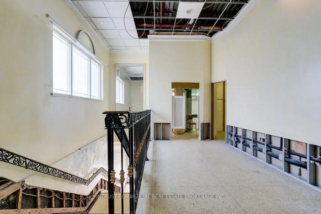 Commercial for lease