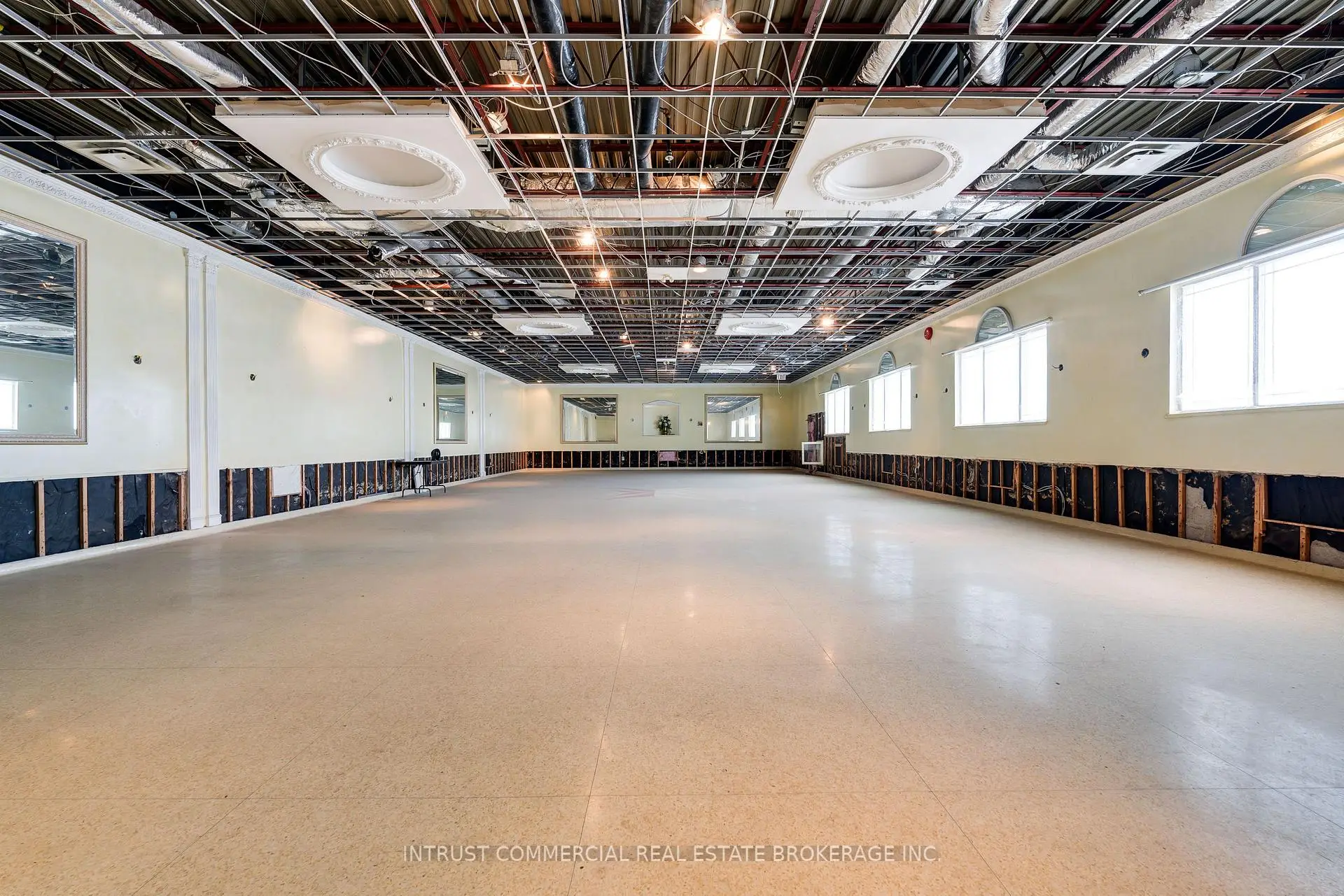 Commercial for lease